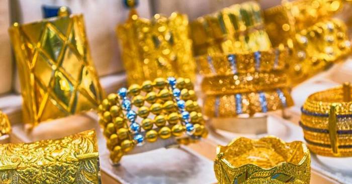 Gold at $800/Gram: Why Soar Post-Dollar Rate Cut? Good Time to Buy?